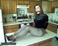 pleasetiemeup.com - 0105 Sandra Silvers thumbnail
